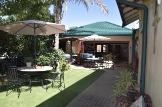 LUXURY EN-SUITE KING ROOM @ 4 STAR GUEST HOUSE - 1