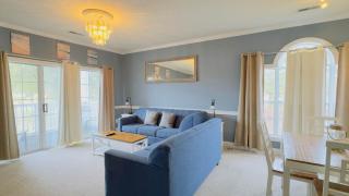 Pond view beautiful apartment at Magnolia Place - 8