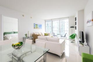 Waterfront Spacious Luxury 1 Bedroom IconBrickell - 3