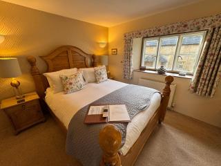 Guiting Guest House - 8
