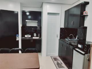 Avana Hills Boracay Prime Traveler's Suite 301 - 5