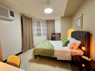 Stylish 1BR Condo in 101 Newport City Near NAIA - Manila - 1