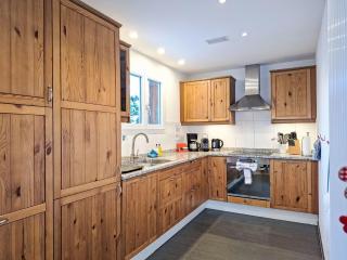 Holiday Home Chalet Ahornen by Interhome - Grindelwald - 2