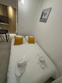 Frontière de Monaco - Joli deux pièces - FD - 3