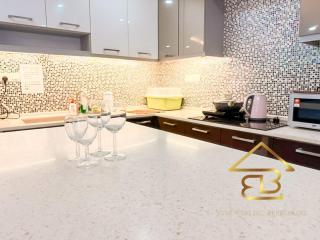 7BR Huge House, 6 Bathroom, 20Pax, 10 min to IpohCity - 8