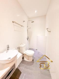 7BR Huge House, 6 Bathroom, 20Pax, 10 min to IpohCity - 7