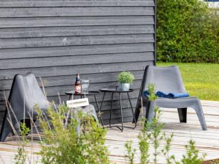 Holiday Home Emelina - 300m from the sea by Interhome - 1