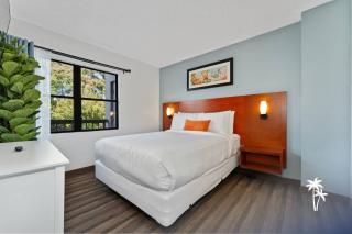 Comfortable 2BR Balcony Suite 7 Min to Universal - 8