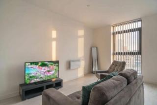 Modern Studio Apartment in Salford Great Views - 6
