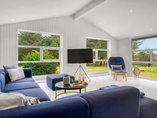 Holiday Home Talvikki - 1-2km from the sea by Interhome - 2