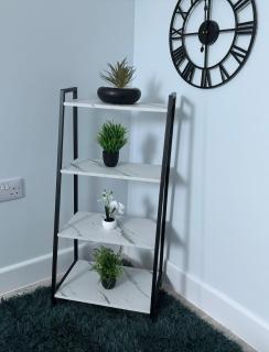 Elegant Retreat 6 Mins Drive from Ferry With Free Parking - 7