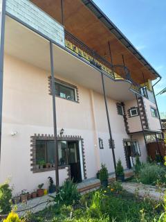 Gyulagarak house - 3