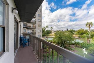 Tranquil 2BR Balcony Suite 7 Min to Universal - 4
