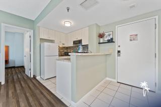 Tranquil 2BR Balcony Suite 7 Min to Universal - 1