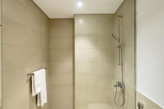 Harbor 1BR Retreat in Waters Edge Yas Island - 3