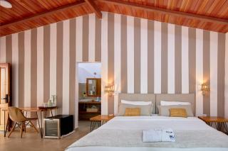 Blu Galapagos Sustainable Waterfront Lodge - 4