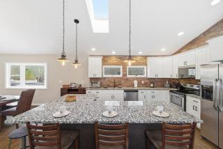 The Rock Oak Escape - 6