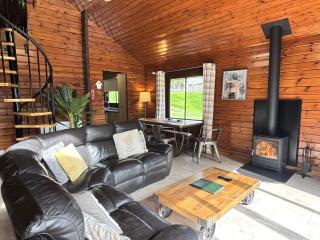 Lady Galloway 28 with Hot Tub - 9