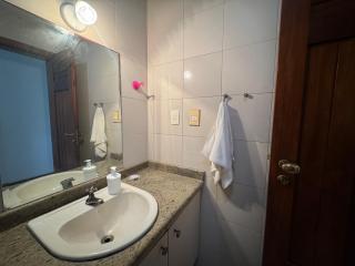 Farol da Barra, Ape com ar condicionado frente mar - 2