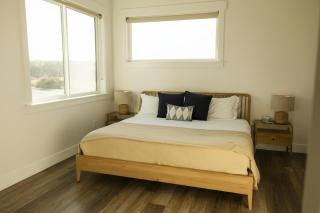 Beachfront Modern with Hot Tub, Game Room, Sleeps 14 - 4