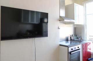 Apartment with balcony just outside Paris - 5