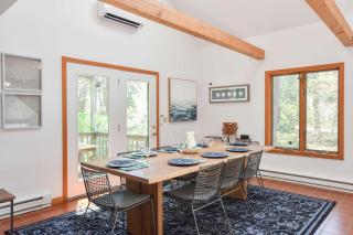 15 Min Walk to Beach w Kayaks - 1