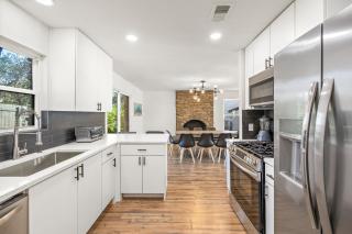 Spacious 4BR South Austin Home Minutes to Downtown - 9