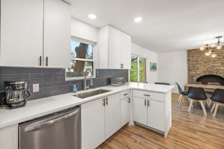 Spacious 4BR South Austin Home Minutes to Downtown - 3