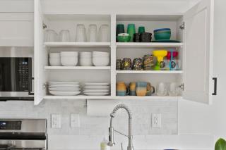 Beautifully remodeled 2 br condo - 5