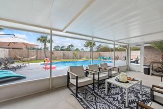 NEW ~Sundancer~*Huge Pool *Hot Tub *Game Room* - 9