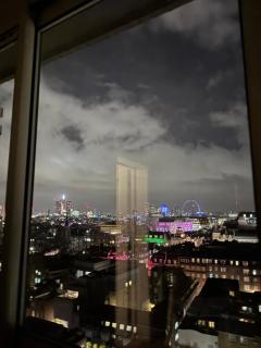 SOHO cozy flat with 360 views of London - 8