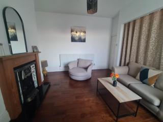 Lovely four bed Roker house - 8