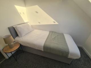 Lovely four bed Roker house - 2