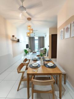 GreenHaven High Level 1BR 6pax, PetFriendly I Unblock Pool View, Netflix & Coway I Permas CIQ - 3