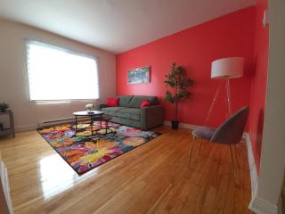 Montreal Modern 1BR in West Island with Fast Wi-Fi - 0