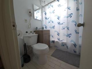 Montreal Modern 1BR in West Island with Fast Wi-Fi - 1