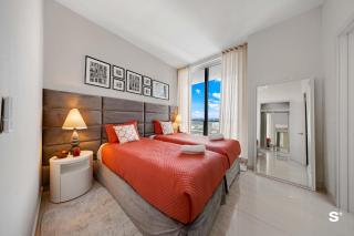 Luxury 3-BD Apartment in Gran Paraiso Corner - 8