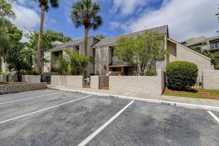 Continental Club 1 - 4