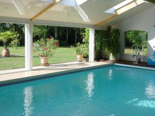 Gite Beau Soleil-PISCINE CHAUFFEE INTERIEURE ET SAUNA - 1