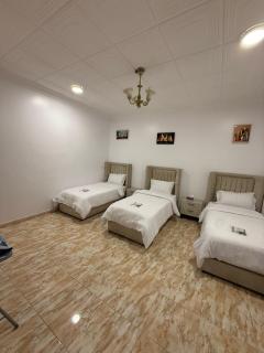 فيلا مودرن مكونة من 4 غرف نوم وصالة ومجلس ومطبخ 9 - Riyadh - 5