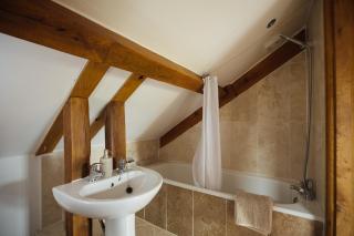 Meadow View Country Escape with Hot Tub - 4