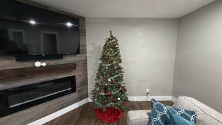 Our Cove Retreat - Perfect for Swimming, Tanning & Prime Location Fun! - 9