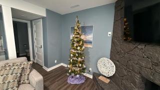 Our Cove Retreat - Perfect for Wave-Free Swimming, Tanning & Prime Location Fun! - 9