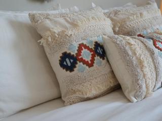 Cozy Seaview Escape 2BR 6pax bythesea bathroom - 1