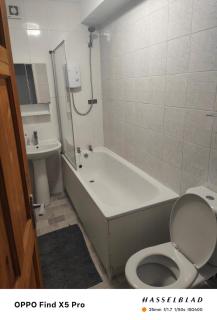 Lovely 1 Bed apartment available - 7