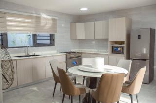 The Oasis Airport pick up WiFi Central - 3