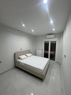 Urban Comfort Apartment - 3