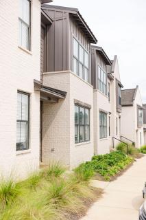 Chic 3BR Oxford Townhome 2 Mi from Ole Miss - 2