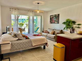 Coco Caribe, Évasion en bord de mer - 9