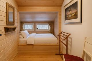 Waterfront Cabin Getaway - Lake & Forest, Total Privacy - 4